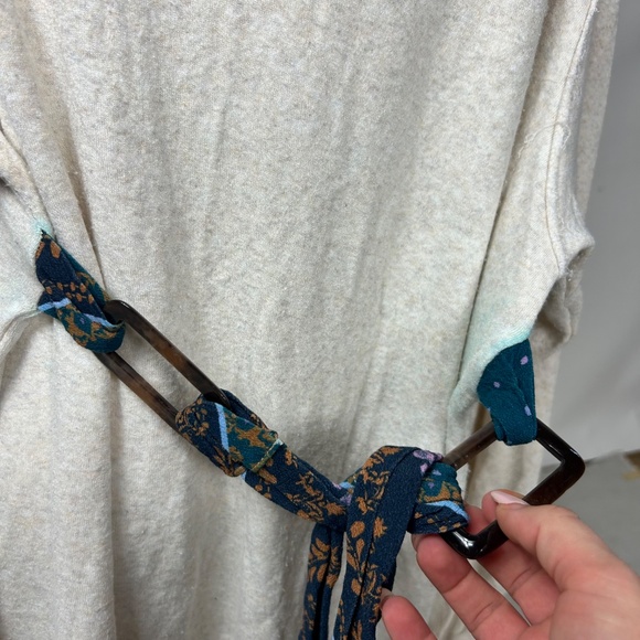 Free People Women’s Cream Cowl Neck Tunic Sweater Top Size XS - Picture 3 of 4